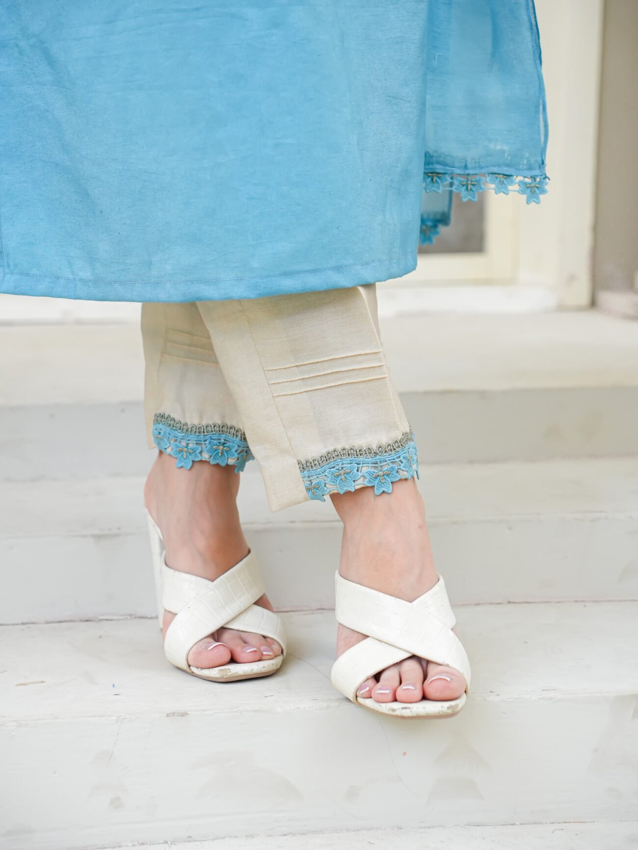 EW-109 - Cotton Lawn Stitched 3 Pcs - Image 3